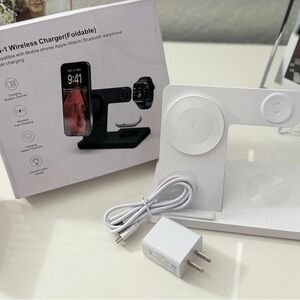 3-in-1 Wireless Charger Foldable White